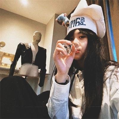 女伶们